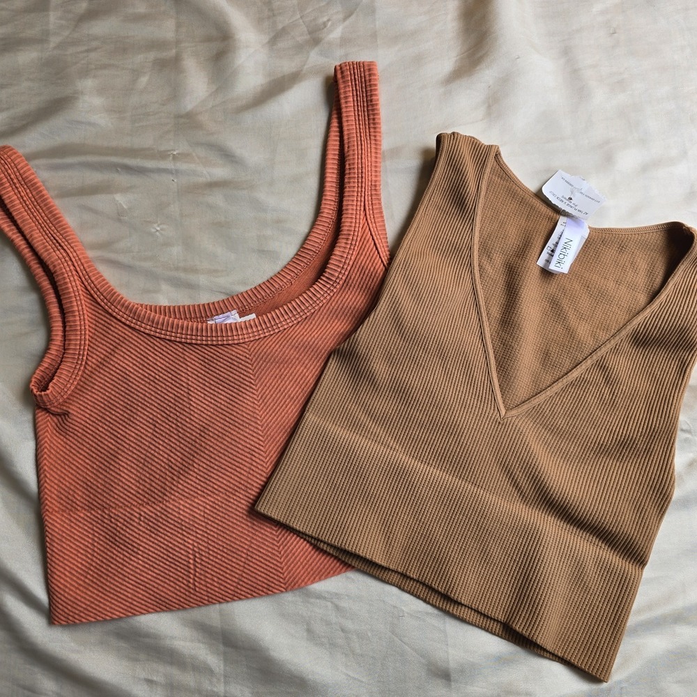 Lot 2 Nikibiki Cropped Tank Top V Neck Ribbed Womens One Size Tan Orange New